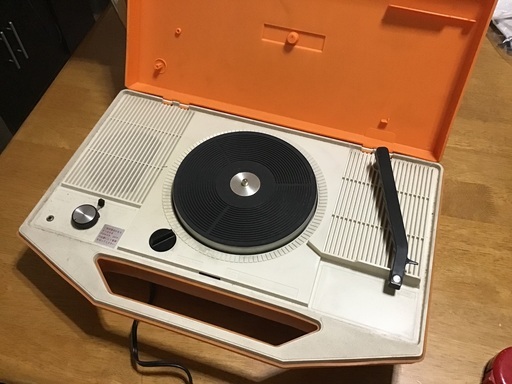 値下げ‼️　昔懐かし、レコードプレーヤー