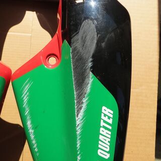NSR250R　純正シートカウル左右　ジャンクの画像