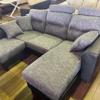 新作カウチソファー！新品です！39800円に消費税です！