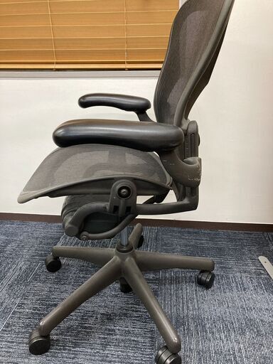 ハーマンミラー　アーロンチェア