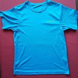 adidasとkappaのTシャツです。の画像