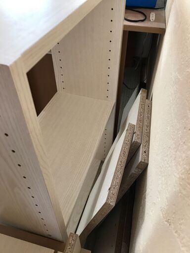 ２段の白色BOXです
