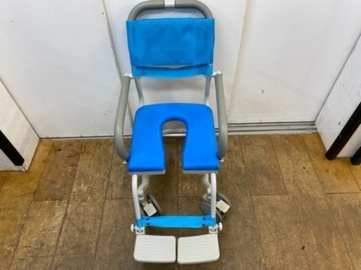 値下げしました！！N041★シャワーラク★介護用品★車椅子★シャワーチェア★uchie製