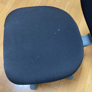 キャスター付き　イス　高さ調節可　無料の画像