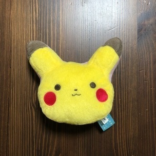 ピカチュウ　ぬいぐるみ