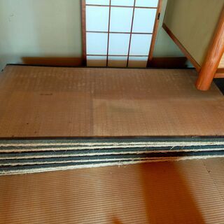 古い畳　差し上げますの画像
