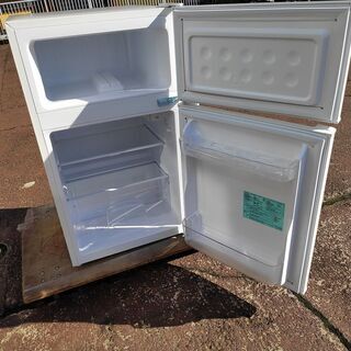 m ハイアール 2ドア冷蔵庫 AT-RF85B 85L 2019年製 ハイアール 冷蔵庫 AT-RF85B 85L 2019年製 冷蔵庫 ホワイト AT-RF85B