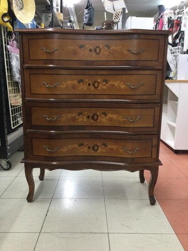 【店頭販売のみ】　クラシック　猫脚　木象嵌　４段チェスト　¥21,780（税込) 市内配送+¥1,500
