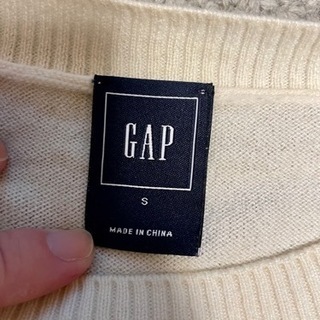 【お取引者様と交渉中】 GAP ホワイトセーター　Sサイズの画像