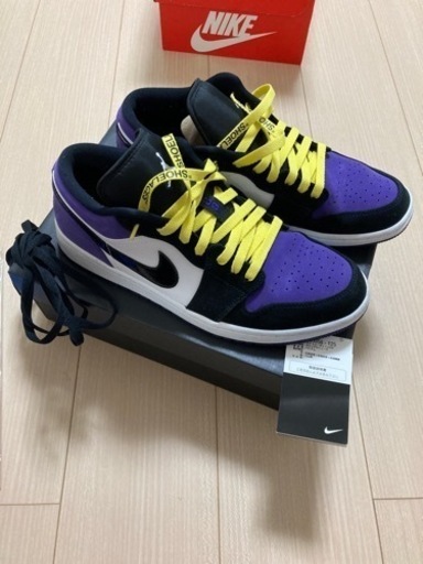ジョーダン1 ロー　コートパープル