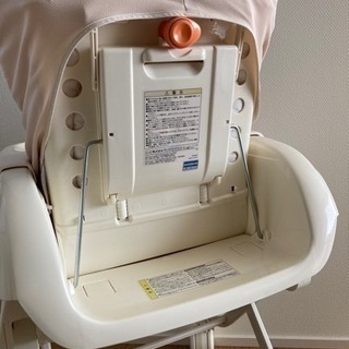 コンビ ハイローチェアの画像