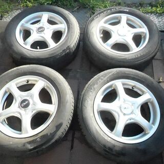 195/65R15 ノア、VOXY,アイシス等に　PCD114.3　５穴４穴マルチ