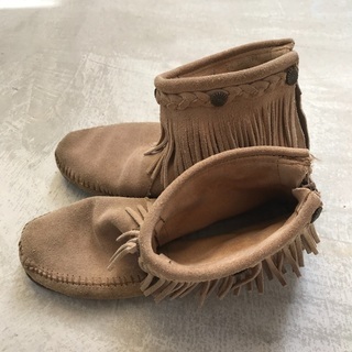 無料 ﾐﾈﾄﾝｶ MINNETONKA ﾌﾞｰﾂ ｻｲｽﾞ7.5...