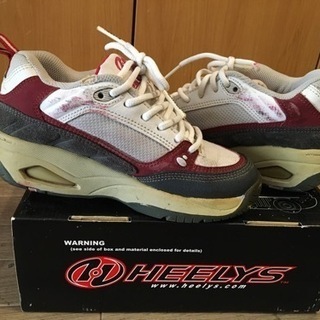 HEELYS 男女OK！ローラーシューズ　21,5㎝の画像