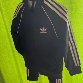 adidas（セットアップ）