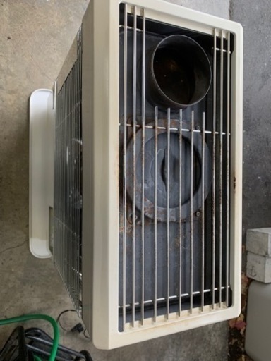 y931 サンポット カベック　煙突式石油ストーブ 2011年製　KSH-482KL 木造13畳