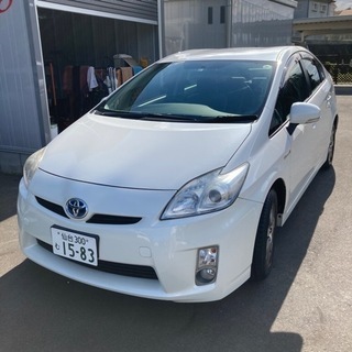 車検4年8月　HDDナビ、フルセグ、BT、バックカメラ