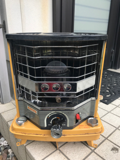 古い　石油ストーブ　レトロ