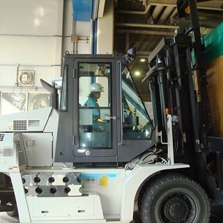 工場構内大型フォークリフトオペレーター（大手住宅メーカー工場内）