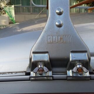 ルーフキャリア❤️無料です 取りに来てくださいROCKY (横山製作所)　ハイルーフ　軽バン ルーフラック　カート ルーフマウント カーゴラック　ルーフバスケット アウトドア レジャー オフロード 職人 現場 脚立 配管 左官 塗装 解体 工事の画像