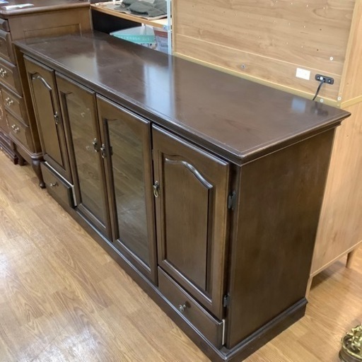 カリモクkarimoku ４枚扉サイドボード【トレファク　川越店】