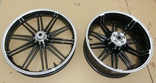 ハーレー 2018年 ブレイクアウトFXBRS純正 前後ホイール