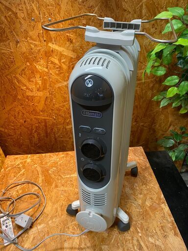 【愛品館市原店】 デロンギ アミカルド オイルヒーター RHJ45M0807 【愛市IJ4】