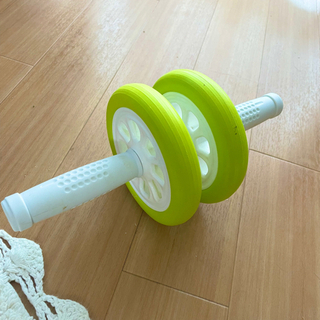 腹筋ローラー差し上げます！