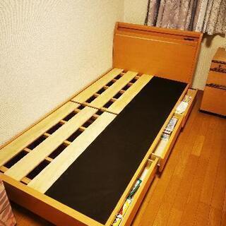 コンセント付きシングルベッド+日本製マットレスの画像