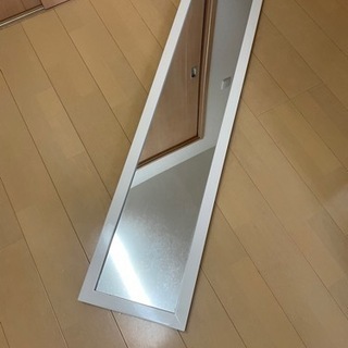 スタンドミラーの画像