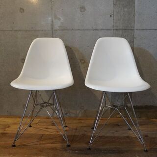 Hermanmiller(ハーマンミラー)社のイームズ ワイヤーベースサイド