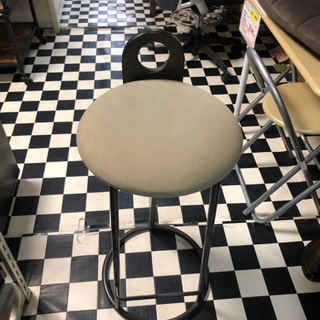 【リサイクルサービス八光　田上店　配達・設置OK】ダークブラウン　1口コンセント付ドレッサーの画像