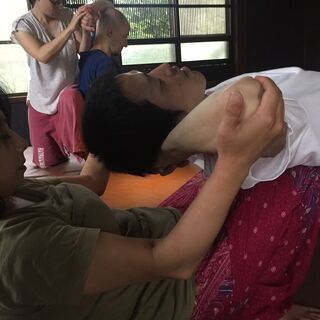 プロ養成専科「ルーシーダットン基本15ポーズ」TTMA公認・シヴァカ伝統医学学校・鎌倉市極楽寺の画像