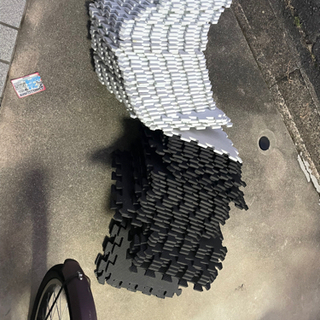 パズルマット　72枚　白黒の画像