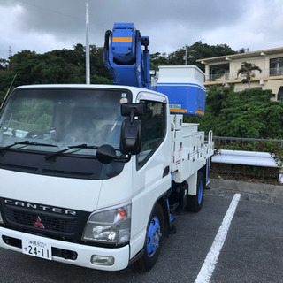 高所作業車の画像