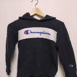 男の子用の服Champion140。