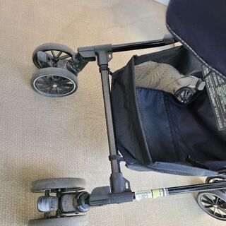 コンビ　メチャカルハンディオートキャス4.7キロ　生後１ヶ月～の画像