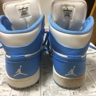 NIKE AIR JORDAN1 MID ノースカロライナ