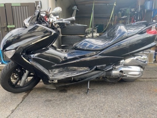 4D9 マジェスティ　不動