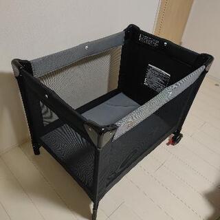 カトージのベビーベッド