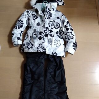 スキーウェア　女児　130㎝　取引中