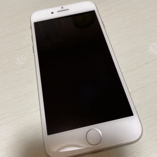 iPhone8 64GB シルバー
