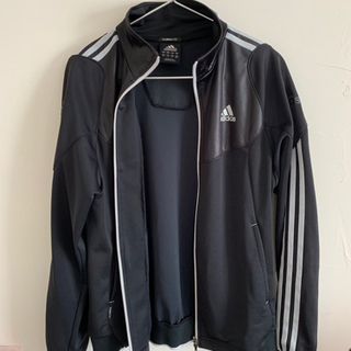 adidas ジャージの画像