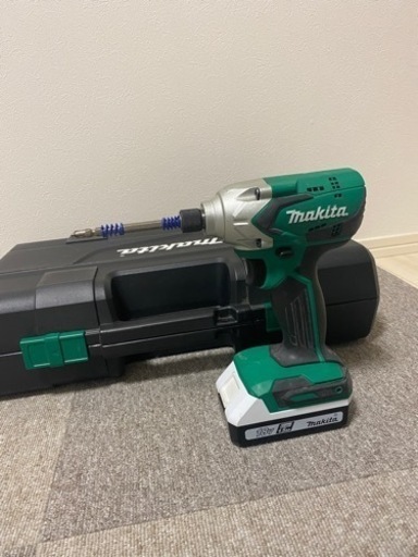 【引取限定】makita  充電式インパクトドライバ