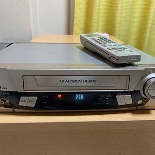 SHARPシャープVHSビデオデッキ　稼働品