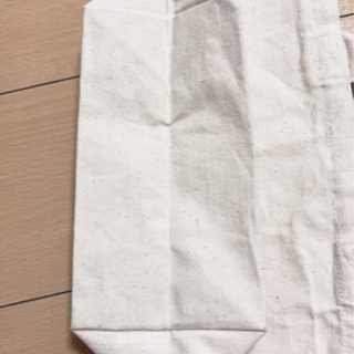 お値下げしました！【新品】アンティーク2点セット🍀手提げ袋・クッキングシート（まな板）の画像