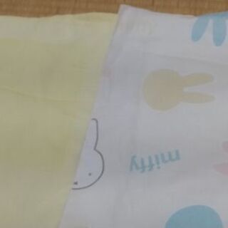 ミッフィーのお昼寝用お布団セットの画像