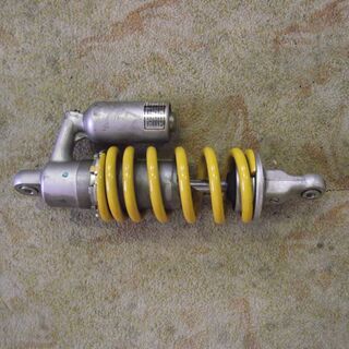 DUCATI 900 SS用　純正Rサス　ジャンク品の画像