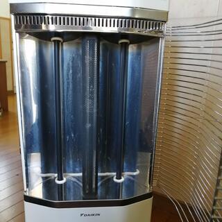ダイキン★遠赤外線暖房機　セラムヒート★2008年製の画像