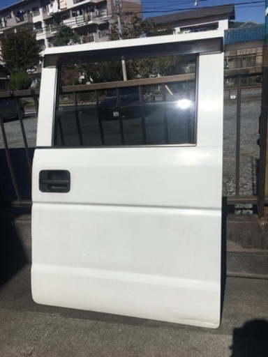 スズキ　エブリィ  バン　da64v 左スライドドア